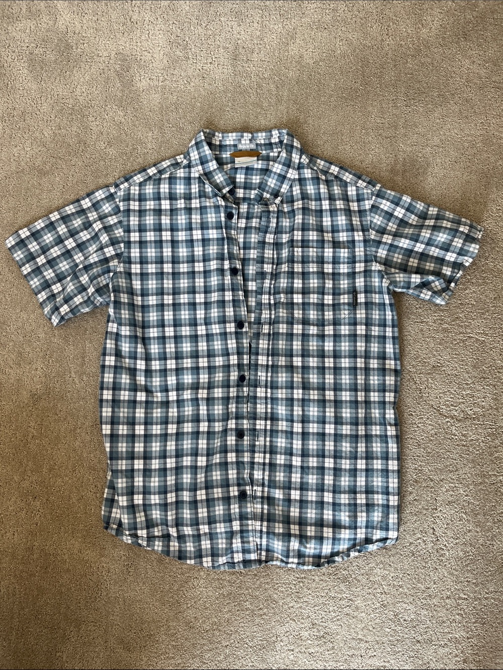 Columbia Men's Blue Plaid Short-Sleeve Button-Up Shirt